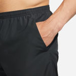 Picture of M NK DF WR RUN GX SHORT 7IN   Black
