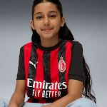 Image de MAILLOT HOME 25/26 AC MILAN ENFANT ET ADOLESCENT  164 (L) Noir/rouge