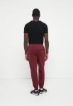 Image de NIKE SPORTSWEAR CLUB JOGGER - PANTALON D'ENTRAÎNEMENT  M Bordeaux