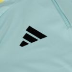 Image de JUVE TR TOP Y  164 (13-14A) Bleu clair