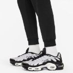 Image de SPORTSWEAR CLUB FLEECE PANT  L (12-14A) Noir