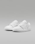 Image de WMNS JORDAN COURT CONNECT LOW  7.5US - 38 1/2 Blanc